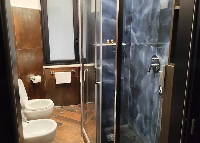 Di Michael * جنوة